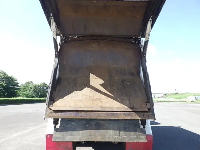 いすゞ ギガ KL-CYM73Q3(6x2)の写真11