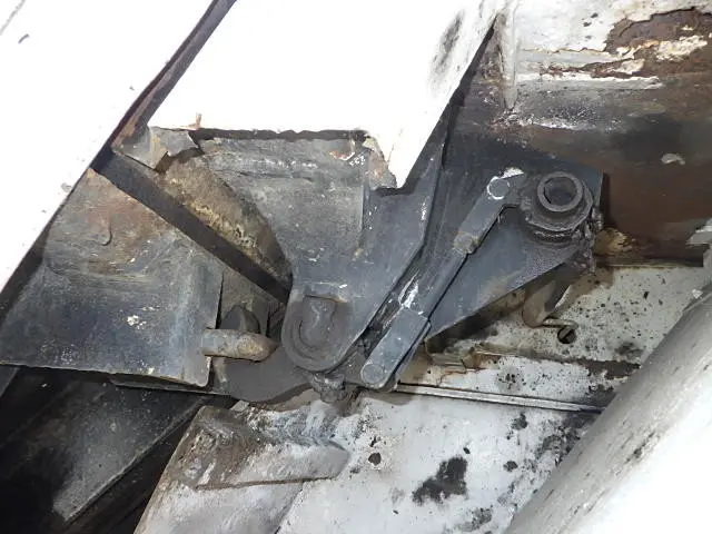 いすゞ ギガ KL-CYM73Q3(6x2)の写真16