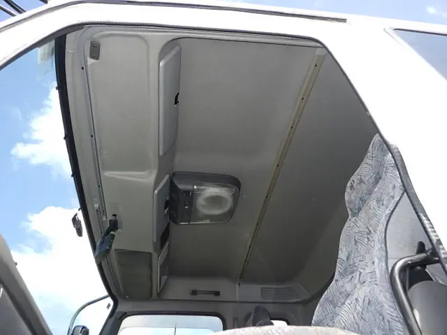 いすゞ ギガ KL-CYM73Q3(6x2)の写真23