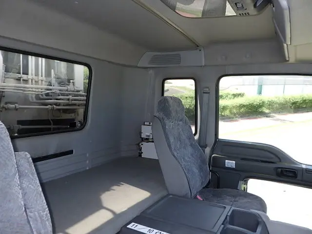 いすゞ ギガ KL-CYM73Q3(6x2)の写真24