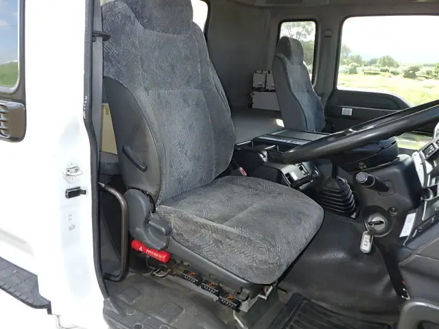 いすゞ ギガ KL-CYM73Q3(6x2)の写真26