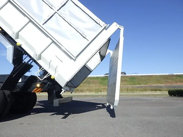 日野 プロフィア 2DG-FS1AJE(6x4)の写真9