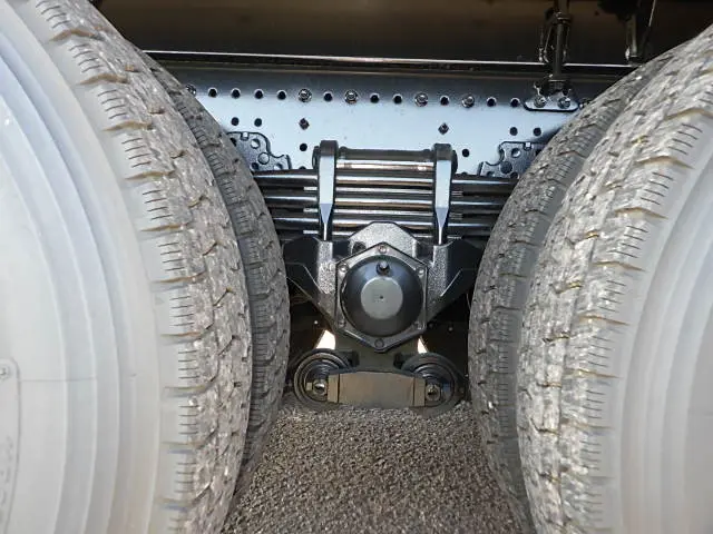 日野 プロフィア 2DG-FS1AJE(6x4)の写真20