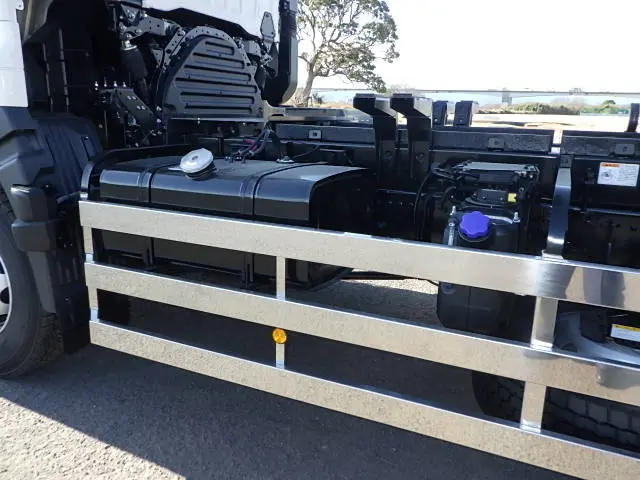 日野 プロフィア 2DG-FS1AJE(6x4)の写真16