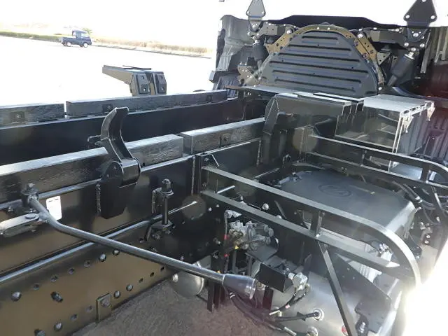 日野 プロフィア 2DG-FS1AJE(6x4)の写真17