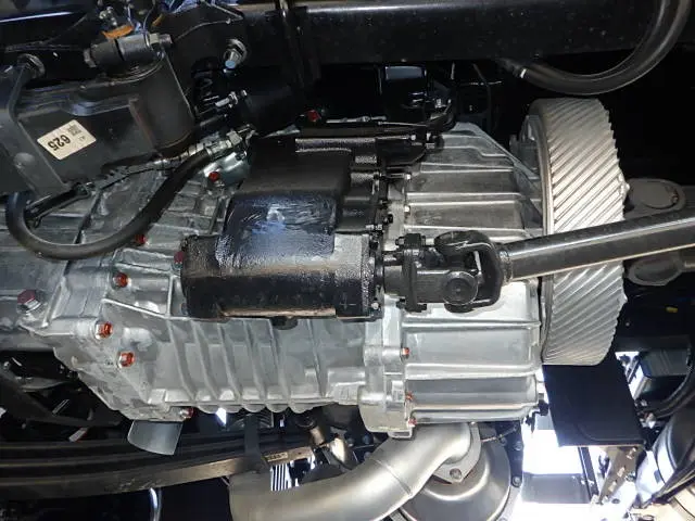 日野 プロフィア 2DG-FS1AJE(6x4)の写真19