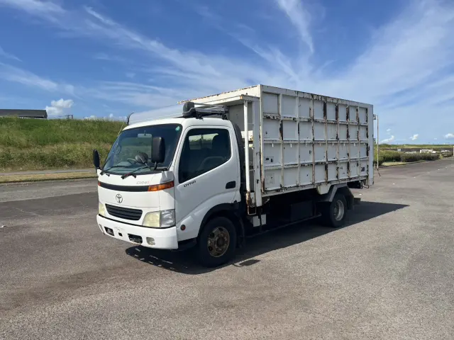 トヨタ ダイナ KK-BU410(2WD)の写真1