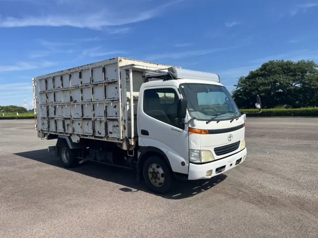 トヨタ ダイナ KK-BU410(2WD)の写真2