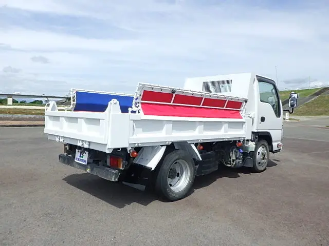 いすゞ エルフ 2PG-NKS88AD(4WD)の写真4