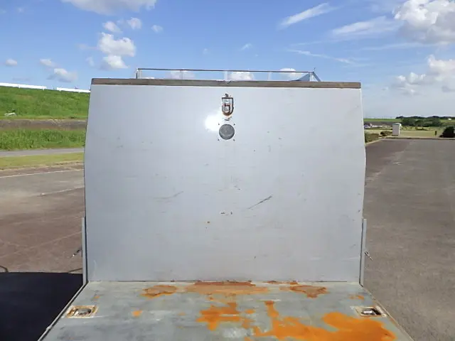 いすゞ ギガ QKG-CYL77A(6x4)の写真8