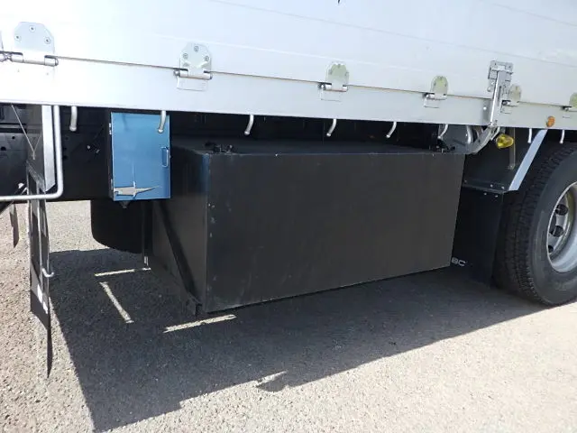 いすゞ ギガ QKG-CYL77A(6x4)の写真14