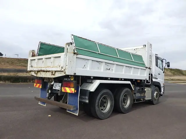 UD クオン QKG-CW5XL(6x4)の写真4