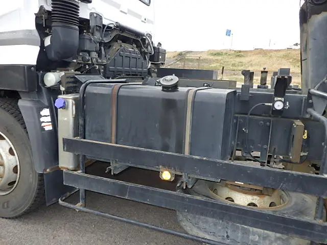 UD クオン QKG-CW5XL(6x4)の写真15