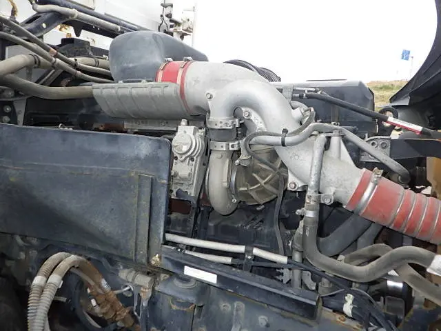 UD クオン QKG-CW5XL(6x4)の写真27