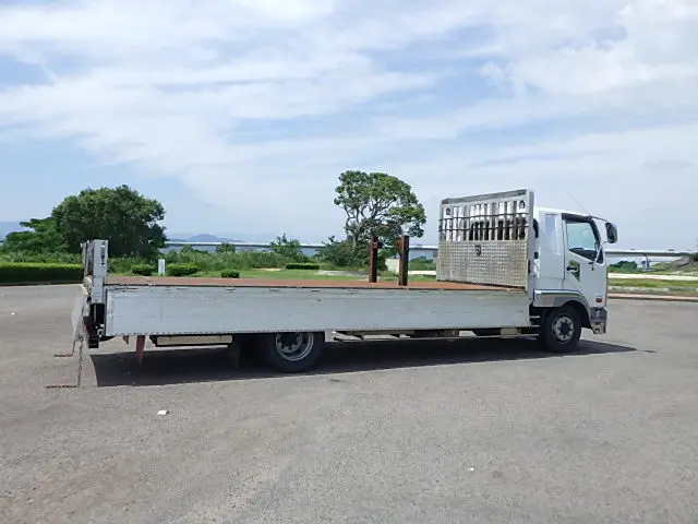 三菱 ファイター QKG-FK62FZ(2WD)の写真6