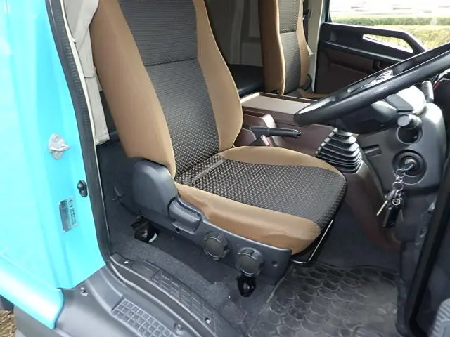 日野 レンジャー 2KG-FD2ABA(2WD)の写真25