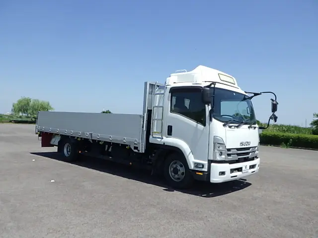 いすゞ フォワード 2RG-FRR90S2(2WD)の写真2