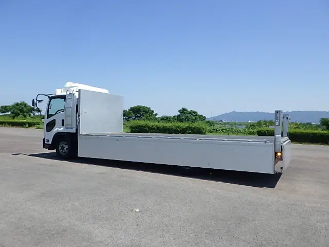いすゞ フォワード 2RG-FRR90S2(2WD)の写真5