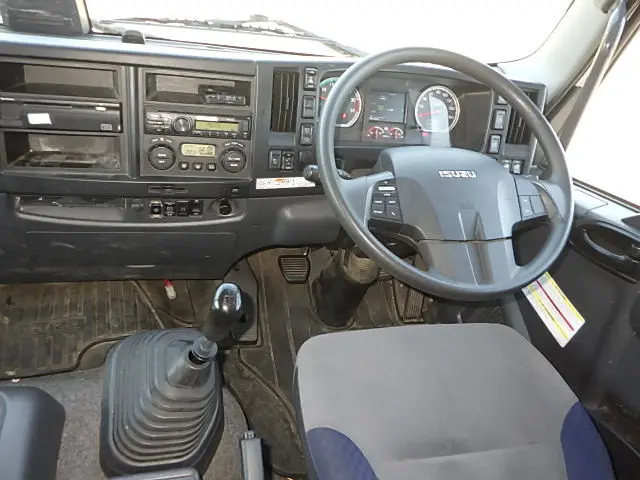 いすゞ フォワード 2RG-FRR90S2(2WD)の写真24