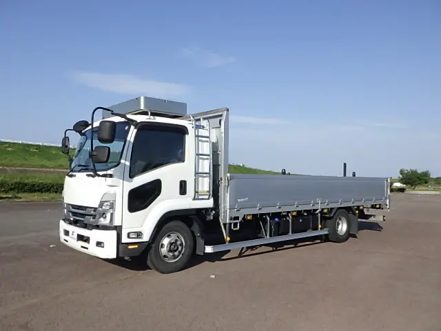 いすゞ フォワード 2RG-FRR90T2(2WD)の写真1