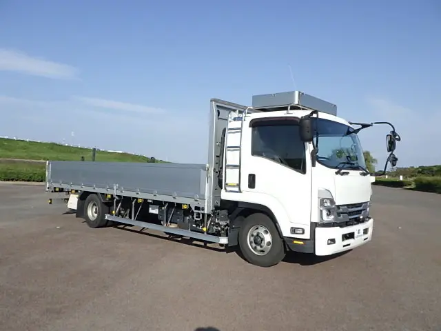 いすゞ フォワード 2RG-FRR90T2(2WD)の写真2