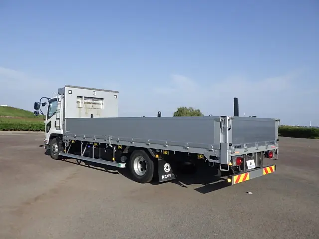 いすゞ フォワード 2RG-FRR90T2(2WD)の写真3