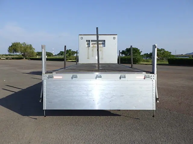 いすゞ フォワード 2RG-FRR90T2(2WD)の写真7