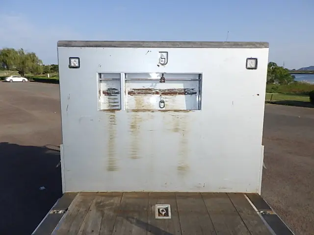 いすゞ フォワード 2RG-FRR90T2(2WD)の写真8