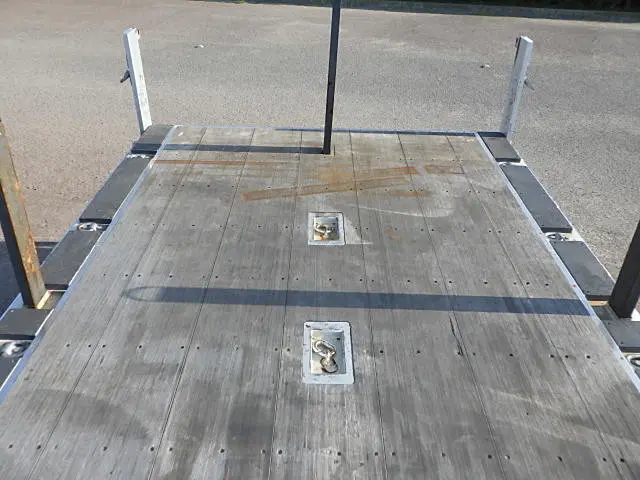 いすゞ フォワード 2RG-FRR90T2(2WD)の写真12