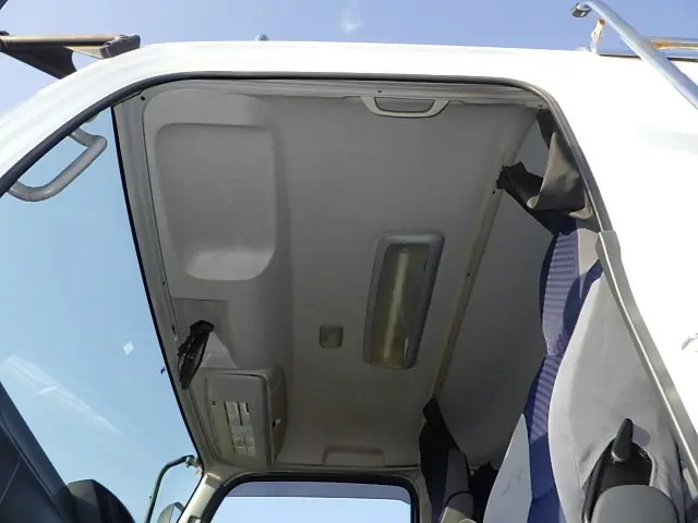 いすゞ フォワード 2RG-FRR90T2(2WD)の写真24