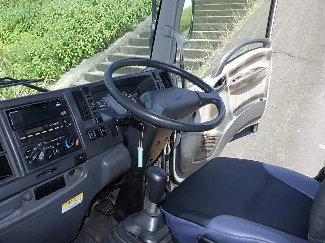 いすゞ フォワード PKG-FRR90S1(2WD)の写真22