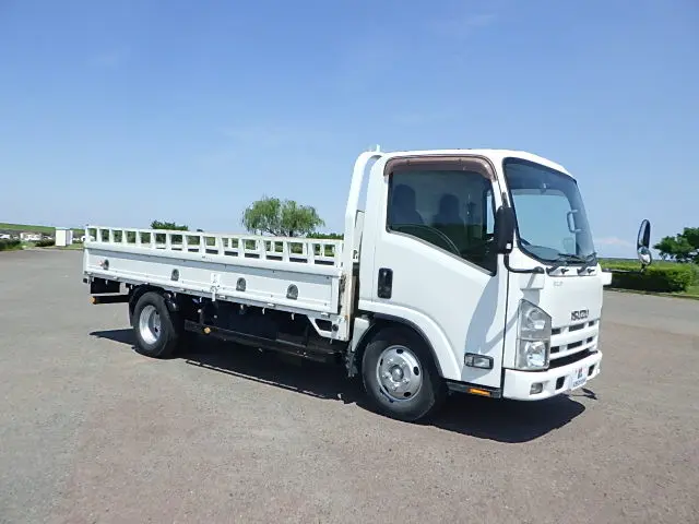 いすゞ エルフ TKG-NMR85N(2WD)の写真2