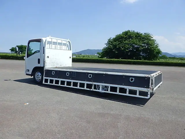 いすゞ エルフ TKG-NMR85N(2WD)の写真5