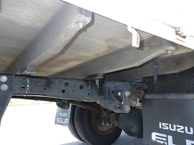 いすゞ エルフ TKG-NMR85N(2WD)の写真12