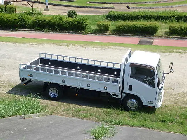 いすゞ エルフ TKG-NMR85N(2WD)の写真19