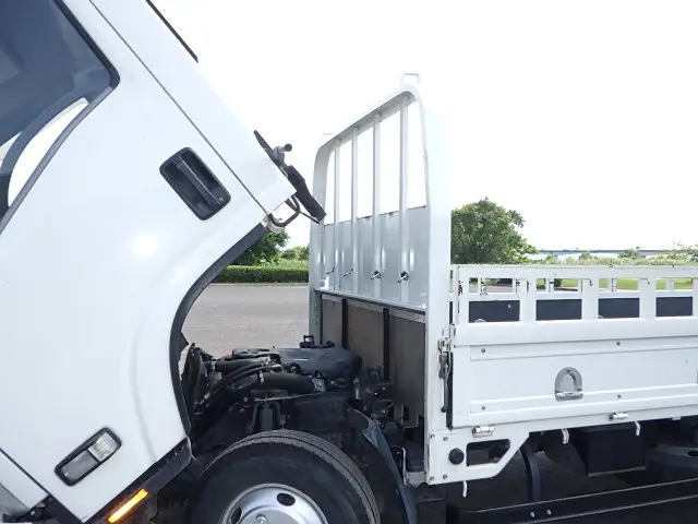いすゞ エルフ TKG-NMR85N(2WD)の写真25
