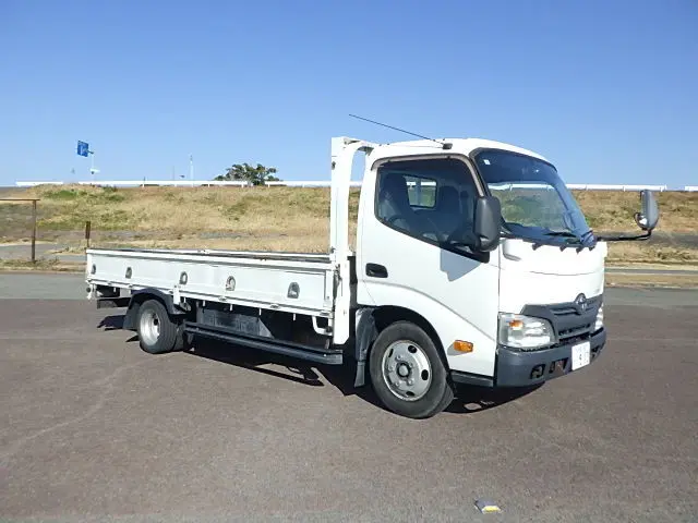 トヨタ ダイナ TKG-XZU655Mの写真2