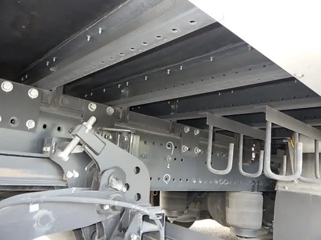 日野 プロフィア 2DG-FW1AHG(8x4)の写真14