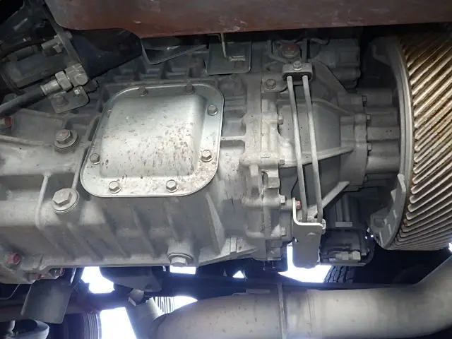 日野 プロフィア 2DG-FW1AHG(8x4)の写真18