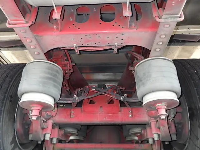 いすゞ ギガ QPG-CYL77B(6x2)の写真20
