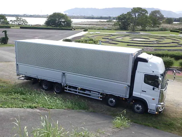 日野 プロフィア 2DG-FW1AHG(8x4)の写真22