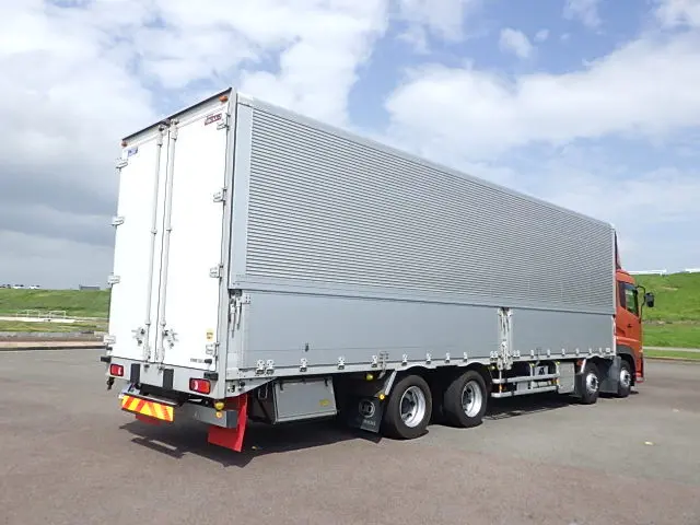 ＵＤ クオン 2PG-CG5CA(8x4)の写真4