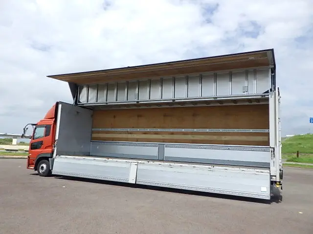 ＵＤ クオン 2PG-CG5CA(8x4)の写真5