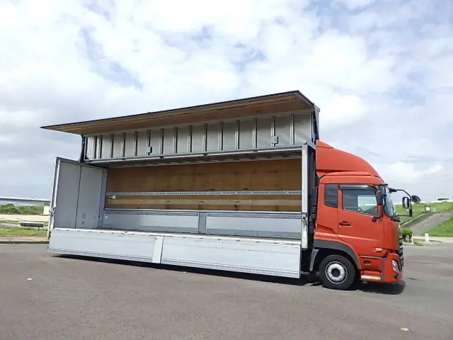 ＵＤ クオン 2PG-CG5CA(8x4)の写真6