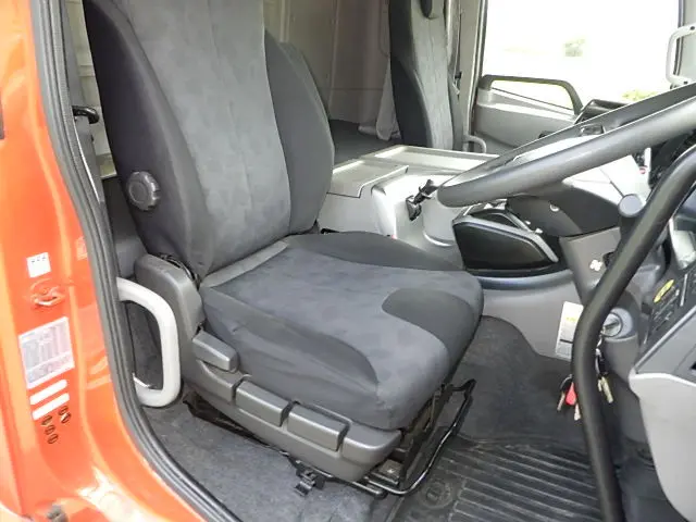 ＵＤ クオン 2PG-CG5CA(8x4)の写真25