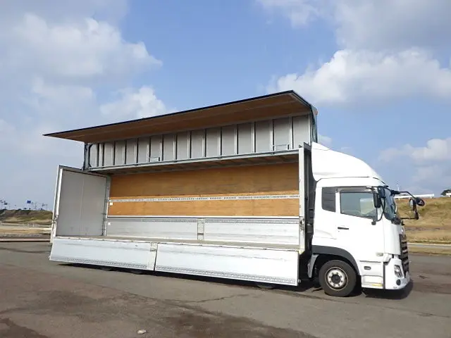 ＵＤ クオン 2PG-CG5CA(8x4)の写真6