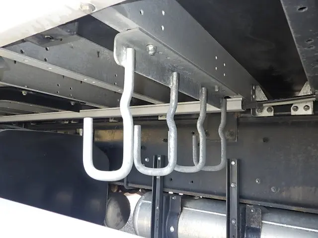 いすゞ ギガ 2KG-CYJ77C(8x4)の写真17