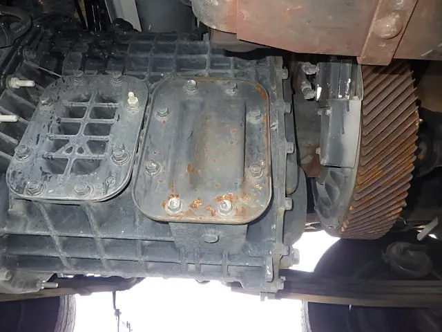 いすゞ ギガ 2KG-CYJ77C(8x4)の写真19