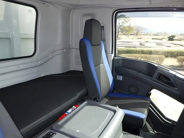 いすゞ ギガ 2KG-CYJ77C(8x4)の写真25