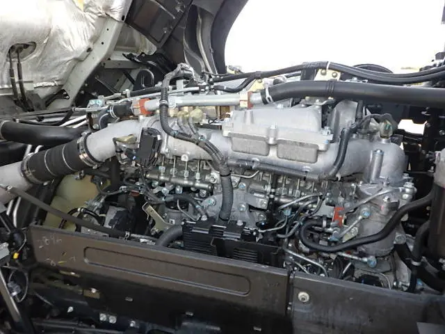 いすゞ ギガ 2KG-CYJ77C(8x4)の写真29